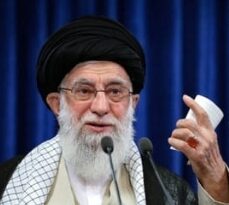 US-Israel संयुक्त हमले में ईरान के सुप्रीम लीडर खामेनेई की मौत! 40 दिन का राष्ट्रीय शोक; बदले की चेतावनी से मध्य-पूर्व में बढ़ा तनाव