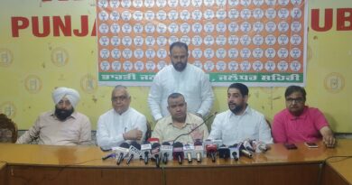 बालाजी महाराज कार्यक्रम विवाद पर BJP का बड़ा हमला: “15 घंटे संघर्ष करने वाले सनातनी AAP नेताओं को क्यों नहीं दिखे?”