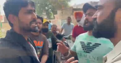 बाइक चोरी के शक में युवक को पकड़कर पीटने पर हाईवोल्टेज हंगामा, पुलिस जांच में जुटी बाइक चोरी के शक में युवक को पकड़कर पीटने पर हाईवोल्टेज हंगामा, पुलिस जांच में जुटी