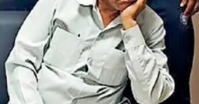 जालंधर कैंट रेलवे स्टेशन पर फर्जी विजिलेंस इंस्पेक्टर गिरफ्तार: 6 महीने तक रेलवे स्टाफ पर जमाता रहा रौब, मुफ्त AC सफर और VIP ट्रीटमेंट का उठाता था फायदा!