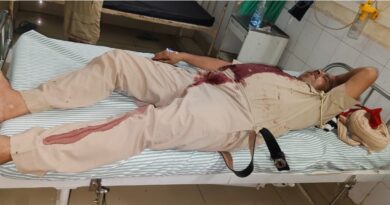 मोगा में पुलिस टीम पर जानलेवा हमला: DJ बंद कराने पहुंची 112 PCR पर बरसे ईंट-पत्थर, हवलदार गंभीर घायल; कई आरोपियों पर केस दर्ज