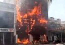 लखनऊ अग्निकांड पर सीएम योगी का बड़ा एक्शन: 15 विद्यार्थियों की गई जान, 4 अफसर सस्पेंड! 4 गिरफ्तार, 7 दिन में रिपोर्ट देगी SIT लखनऊ अग्निकांड पर सीएम योगी का बड़ा एक्शन: 15 विद्यार्थियों की गई जान, 4 अफसर सस्पेंड! 4 गिरफ्तार, 7 दिन में रिपोर्ट देगी SIT
