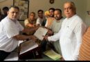 700 पेटी अवैध शराब बरामदगी पर गरमाई सियासत: भाजपा ने एक्साइज कमिश्नर को सौंपा मांगपत्र, कार्रवाई पर उठाए सवाल! 700 पेटी अवैध शराब बरामदगी पर गरमाई सियासत: भाजपा ने एक्साइज कमिश्नर को सौंपा मांगपत्र, कार्रवाई पर उठाए सवाल!