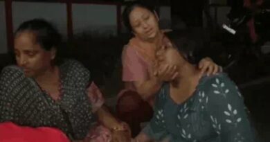 जालंधर में हाई-स्पीड टिपर ने बाइक सवार युवकों को कुचला, डॉक्टर की मौत; साथी गंभीर घायल… परिवार का रो-रोकर बुरा हाल जालंधर में हाई-स्पीड टिपर ने बाइक सवार युवकों को कुचला, डॉक्टर की मौत; साथी गंभीर घायल… परिवार का रो-रोकर बुरा हाल