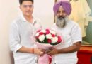 Politics: कांग्रेस प्रधान बनने के बाद पहली बार पंजाब पहुंचे परगट सिंह, सचिन पायलट ने खुद चलाई कार; हरिमंदिर साहिब में हुए नतमस्तक!