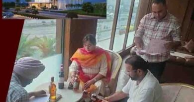 जालंधर में 3 होटलों पर एक्साइज की बड़ी रेड, स्टॉक रजिस्टर में मिली गड़बड़ी; बिना होलोग्राम वाली शराब भी बरामद!