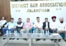 जिला बार परिसर को मिली नई रोशनी, मेयर वनीत धीर और नितिन कोहली ने हाई मास्ट लाइटों का किया उद्घाटन; किए यह वादे!